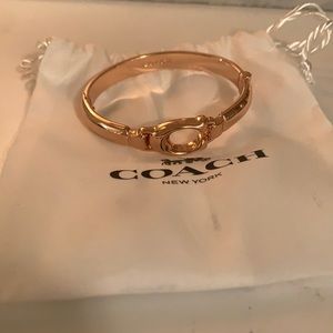 Coach fashion jewelry bracelet